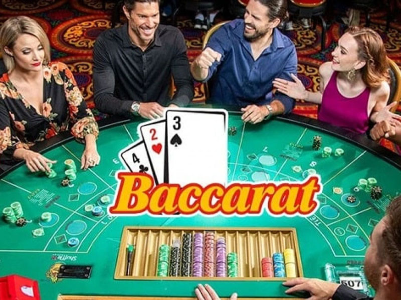 Vòng chơi trên bàn chơi bài baccarat casino huyền thoại