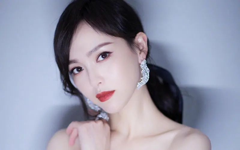 Diễn viên Đường Yên là một cô gái tài năng và xinh đẹp