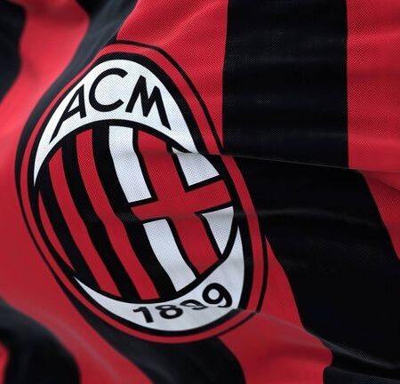 Tin chuyen nhuong AC Milan mùa hè 2023: San Siro nhộn nhịp