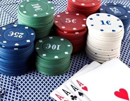 Luật chơi Poker quốc tế chi tiết thuộc thể loại Texas Hold’em